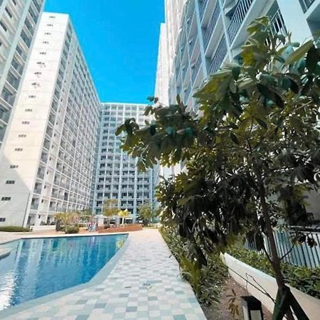 Deluxe Suites Razelles 2 At Shore 2 Residences Tower 1 Pasay Esterno foto
