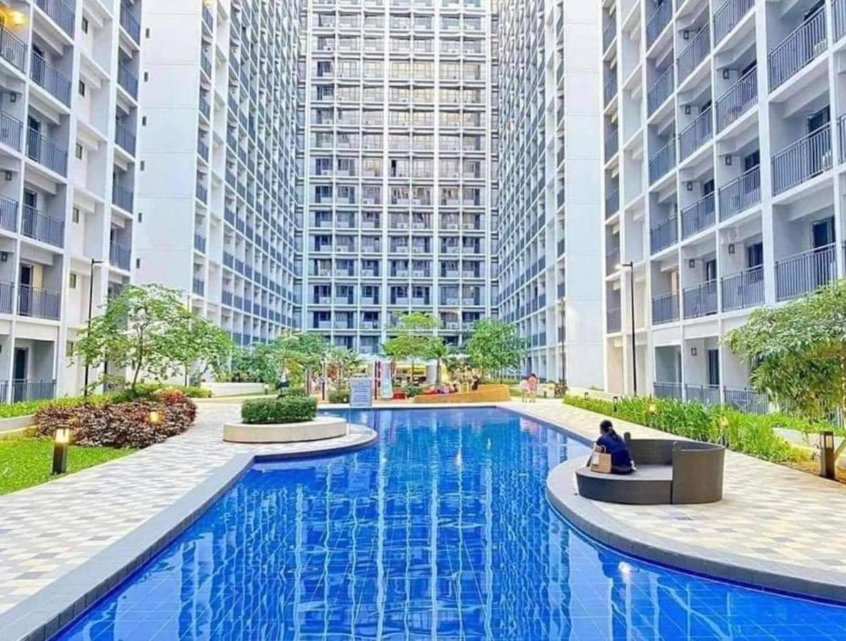 Deluxe Suites Razelles 2 At Shore 2 Residences Tower 1 Pasay Esterno foto
