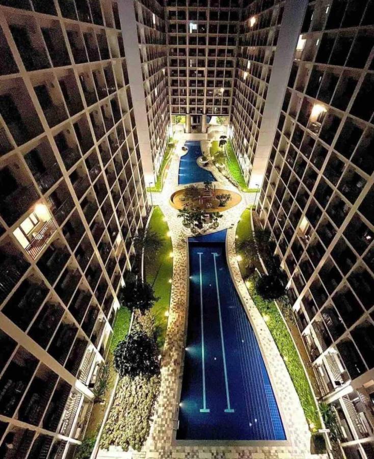 Deluxe Suites Razelles 2 At Shore 2 Residences Tower 1 Pasay Esterno foto