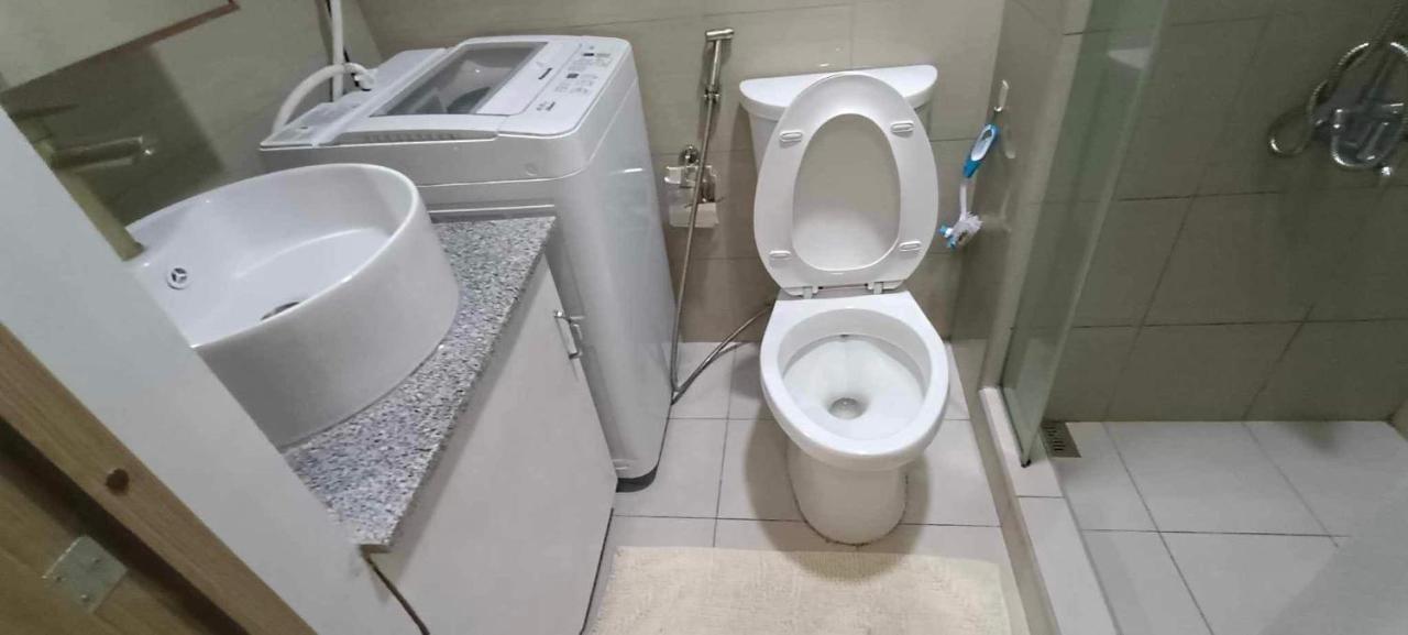 Deluxe Suites Razelles 2 At Shore 2 Residences Tower 1 Pasay Esterno foto