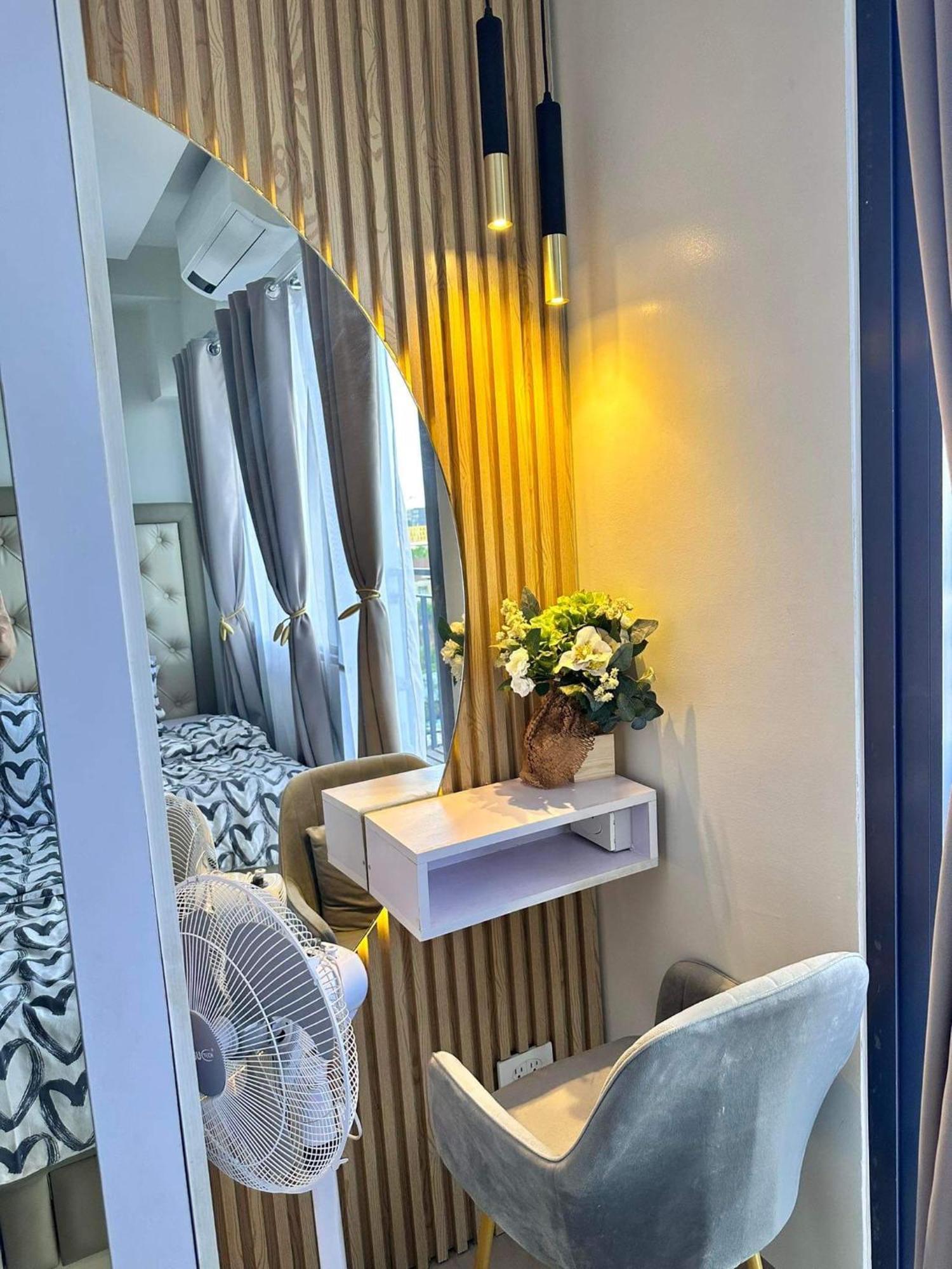 Deluxe Suites Razelles 2 At Shore 2 Residences Tower 1 Pasay Esterno foto
